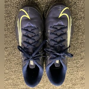 Nike indoor soccer cleats